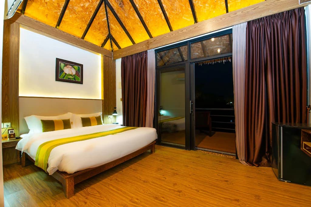 Deluxe Bungalow River View