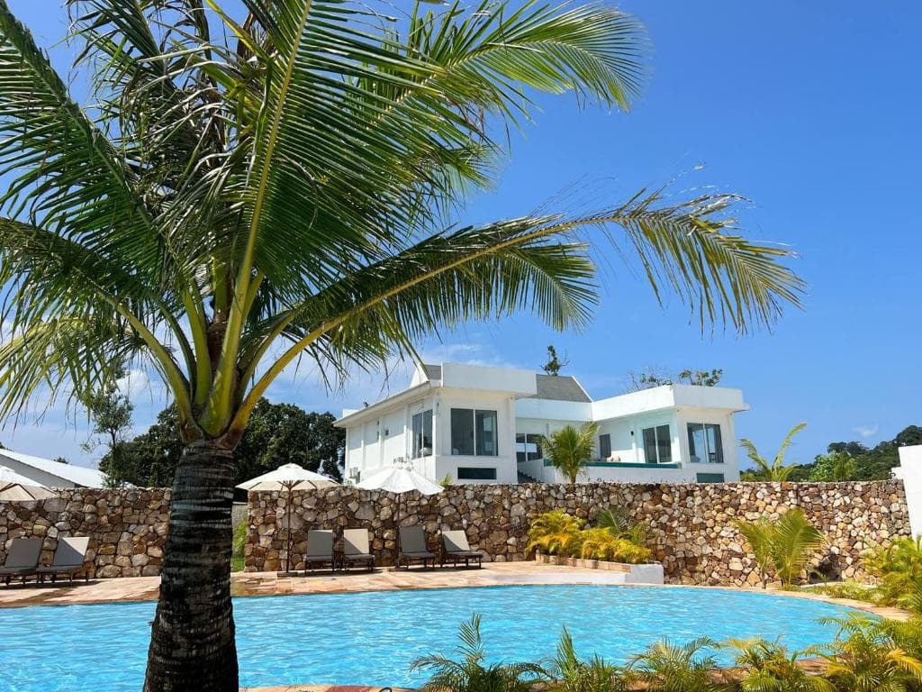 4 bedrooms house